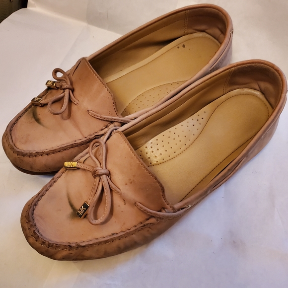 Michael Kors leather moccasins - Picture 2 of 2